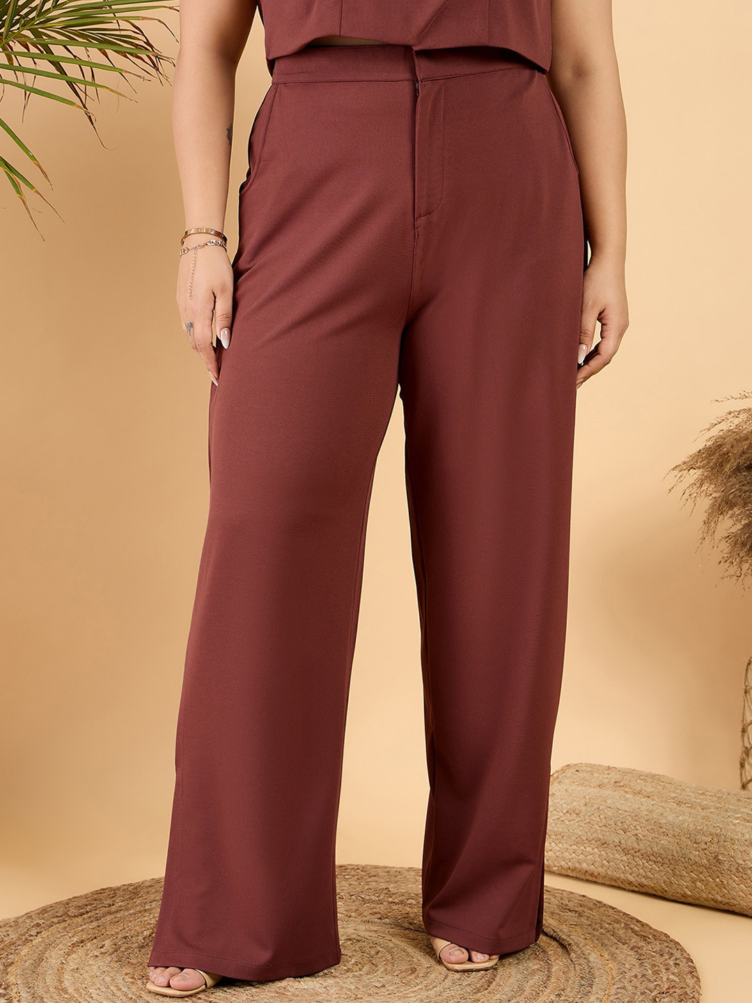 CURVY STREET Women Plus Size Brown Straight Fit Mid-Rise Plain Regular Trousers 
CURVY STREET Women Plus Size Brown Straight Fit Mid-Rise Plain Regular Trousers