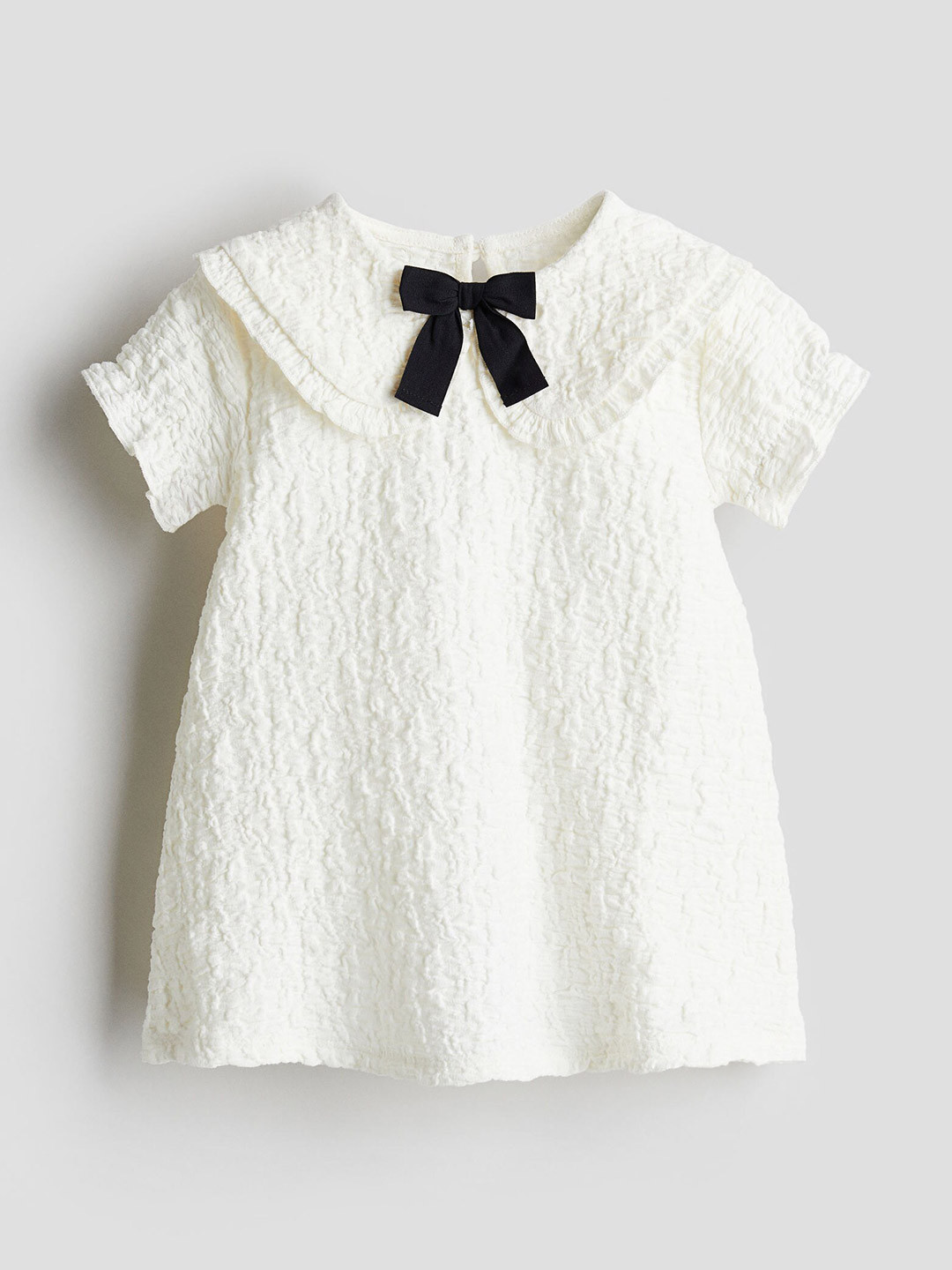 H&M Girls Crinkled Bow-Detail Dress, White 
H&M Girls Crinkled Bow-Detail Dress, White
