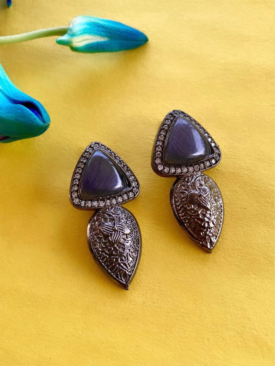 ATIBELLE Silver-Plated Geometric Shaped Drop Earrings 
ATIBELLE Silver-Plated Geometric Shaped Drop Earrings