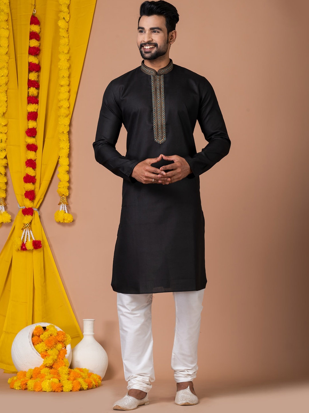 HU - Handcrafted Uniquely Embroidered Mandarin Collar Thread Work Dobby Kurta, Black
HU - Handcrafted Uniquely Embroidered Mandarin Collar Thread Work Dobby Kurta, Black