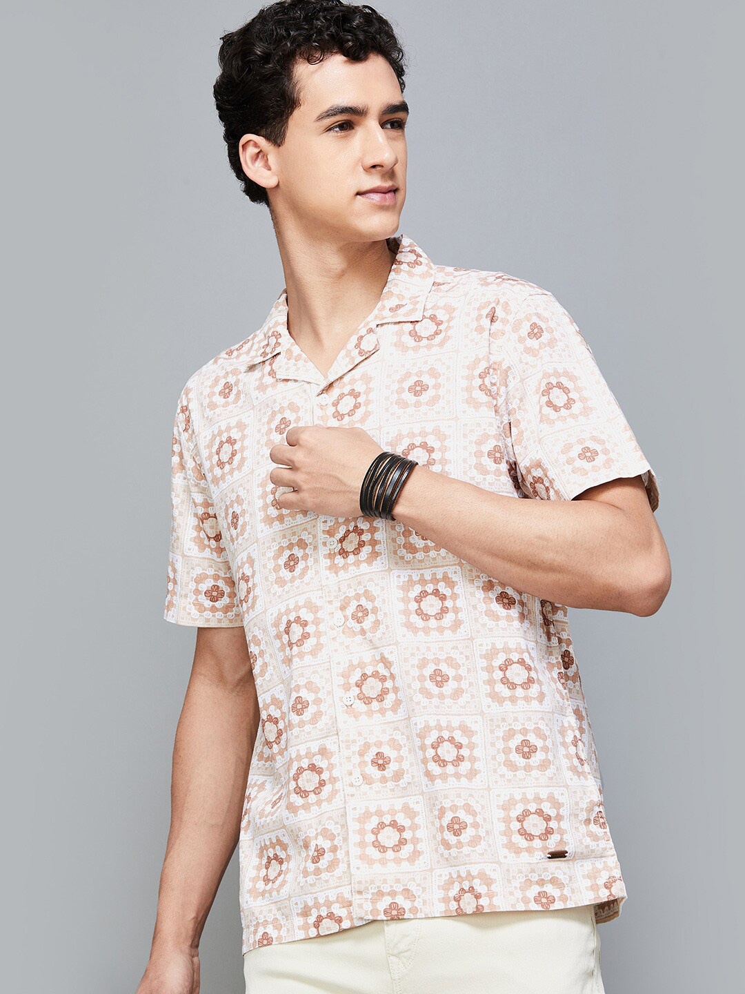 Fame Forever by Lifestyle Floral Printed Cuban Collar Short Sleeves Cotton Casual Shirt, Beige
Fame Forever by Lifestyle Floral Printed Cuban Collar Short Sleeves Cotton Casual Shirt, Beige