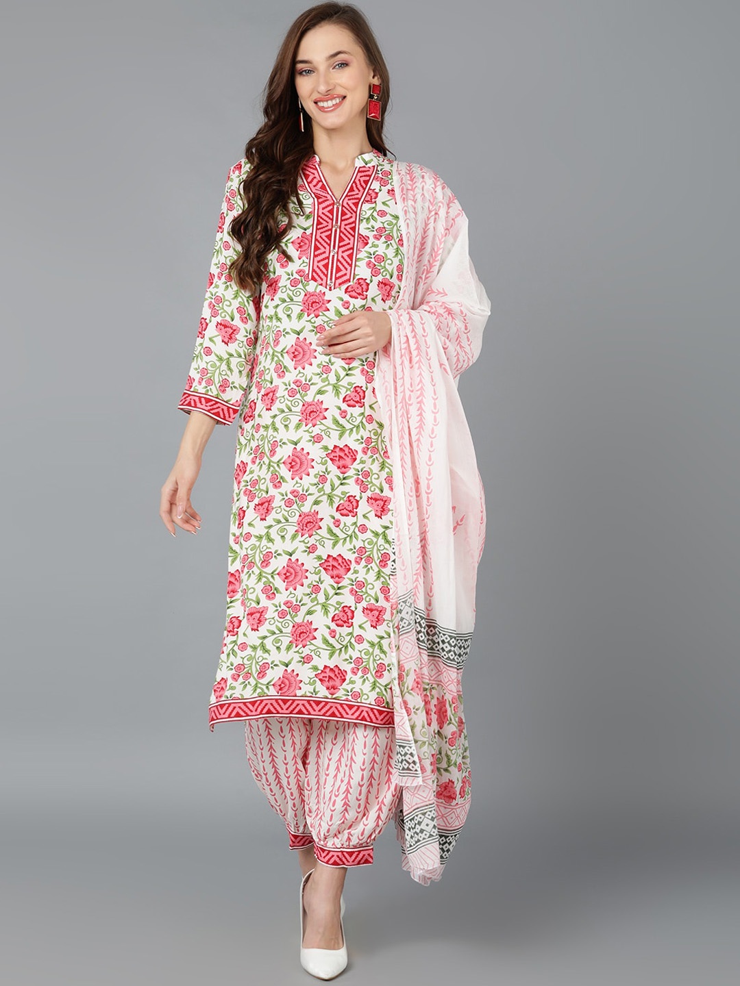 AHIKA Floral Printed Mandarin Collar Straight Pure Cotton Kurta With Salwar & Dupatta, White
AHIKA Floral Printed Mandarin Collar Straight Pure Cotton Kurta With Salwar & Dupatta, White