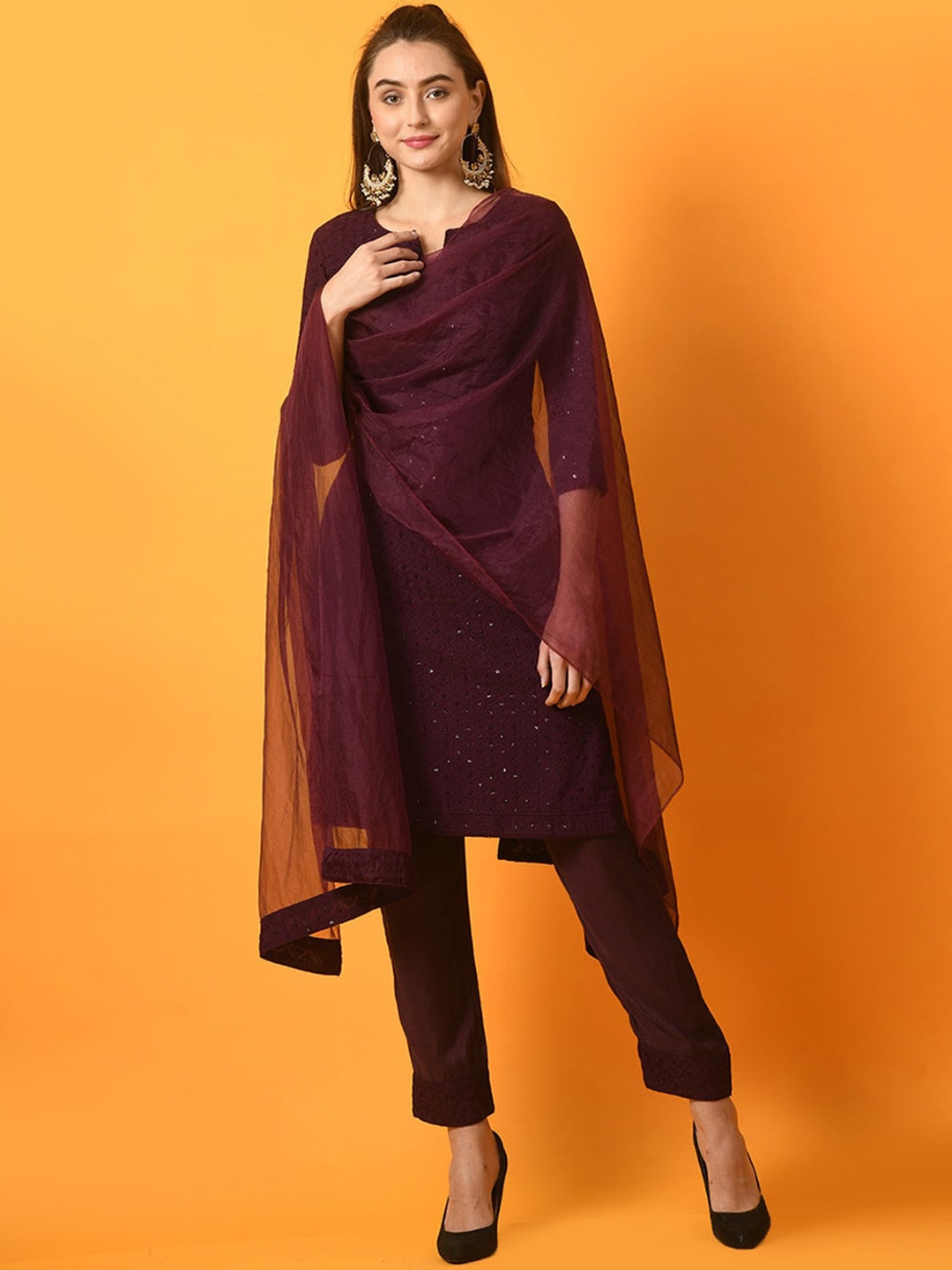 KALINI Ethnic Motifs Embroidered Sequinned Pure Cotton Kurta With Trousers & Dupatta, Magenta
KALINI Ethnic Motifs Embroidered Sequinned Pure Cotton Kurta With Trousers & Dupatta, Magenta
