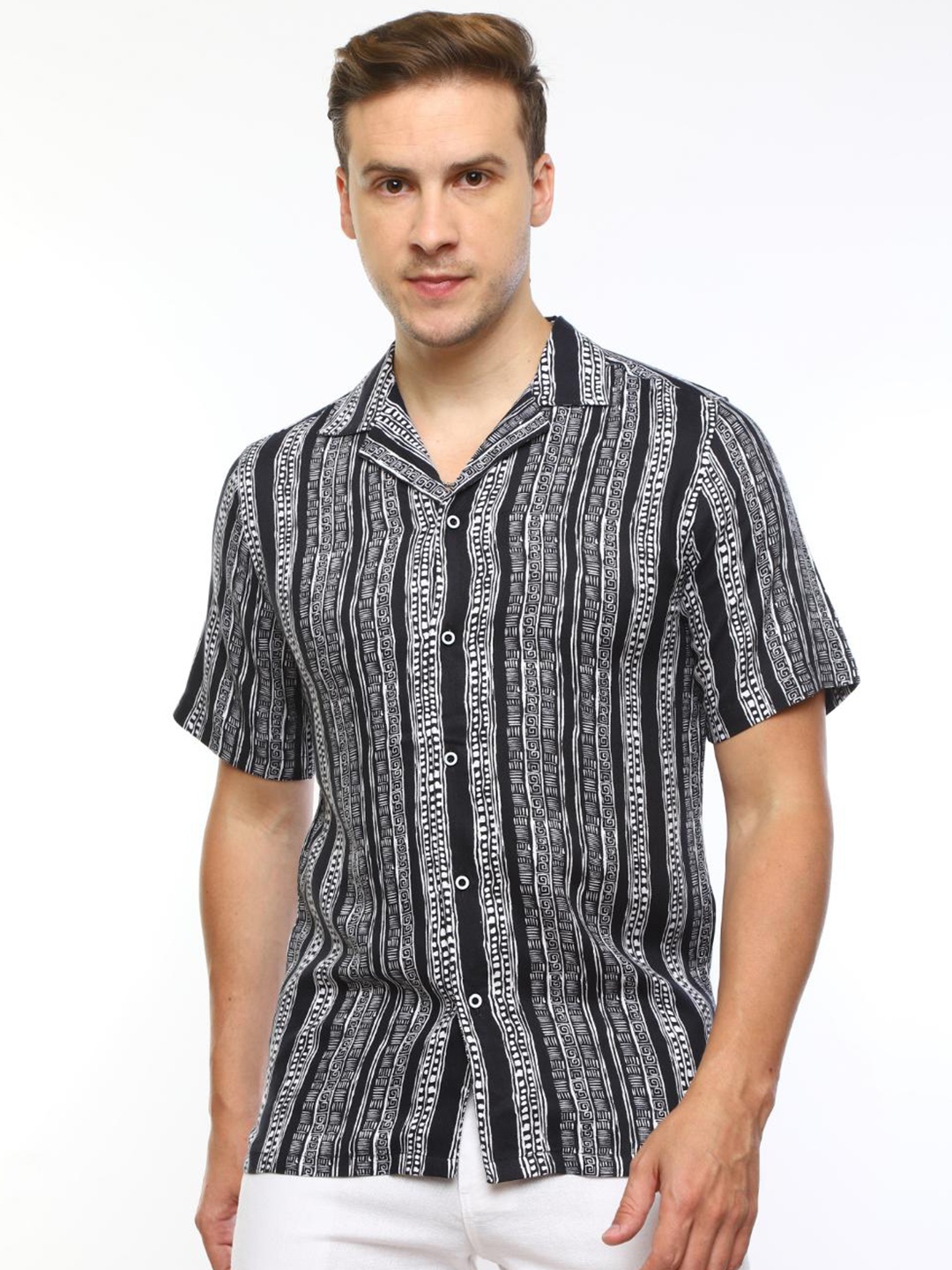 FLY 69 Premium Boxy Twill Vertical Stripes Cuban Collar Short Sleeves Casual Shirt, Black
FLY 69 Premium Boxy Twill Vertical Stripes Cuban Collar Short Sleeves Casual Shirt, Black