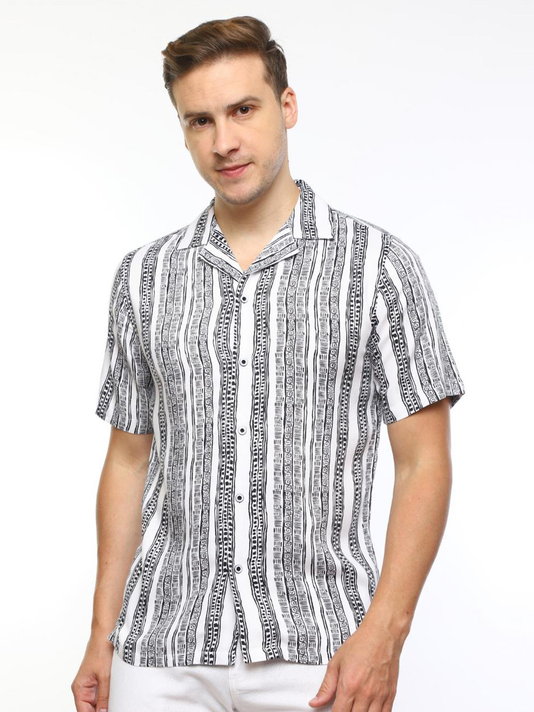 FLY 69 Premium Boxy Twill Vertical Stripes Cuban Collar Short Sleeves Casual Shirt, White
FLY 69 Premium Boxy Twill Vertical Stripes Cuban Collar Short Sleeves Casual Shirt, White