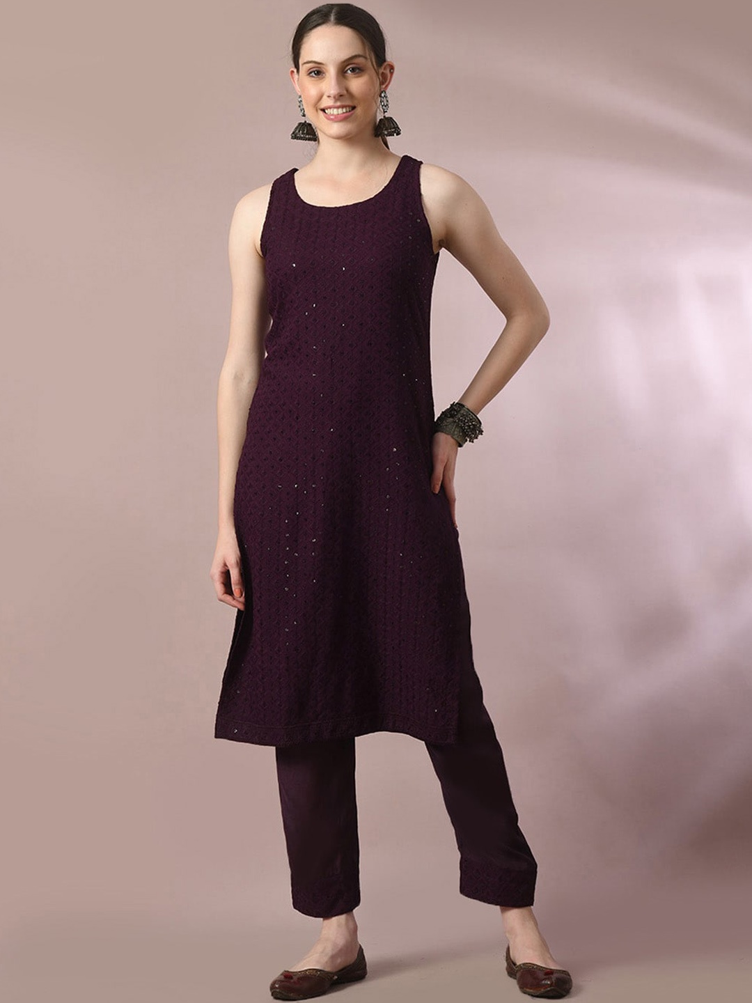 Myshka Ethnic Motifs Embroidered Regular Thread Work Pure Cotton Kurta with Trousers, Magenta
Myshka Ethnic Motifs Embroidered Regular Thread Work Pure Cotton Kurta with Trousers, Magenta