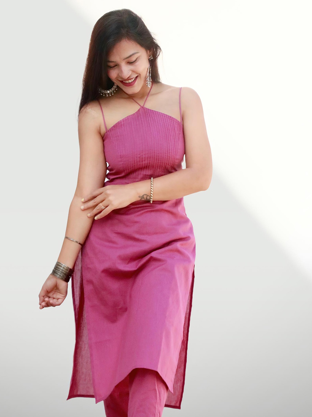 ANAYKAA Halter Neck Sleeveless Pure Cotton Regular Straight Kurta With Trousers, Pink
ANAYKAA Halter Neck Sleeveless Pure Cotton Regular Straight Kurta With Trousers, Pink