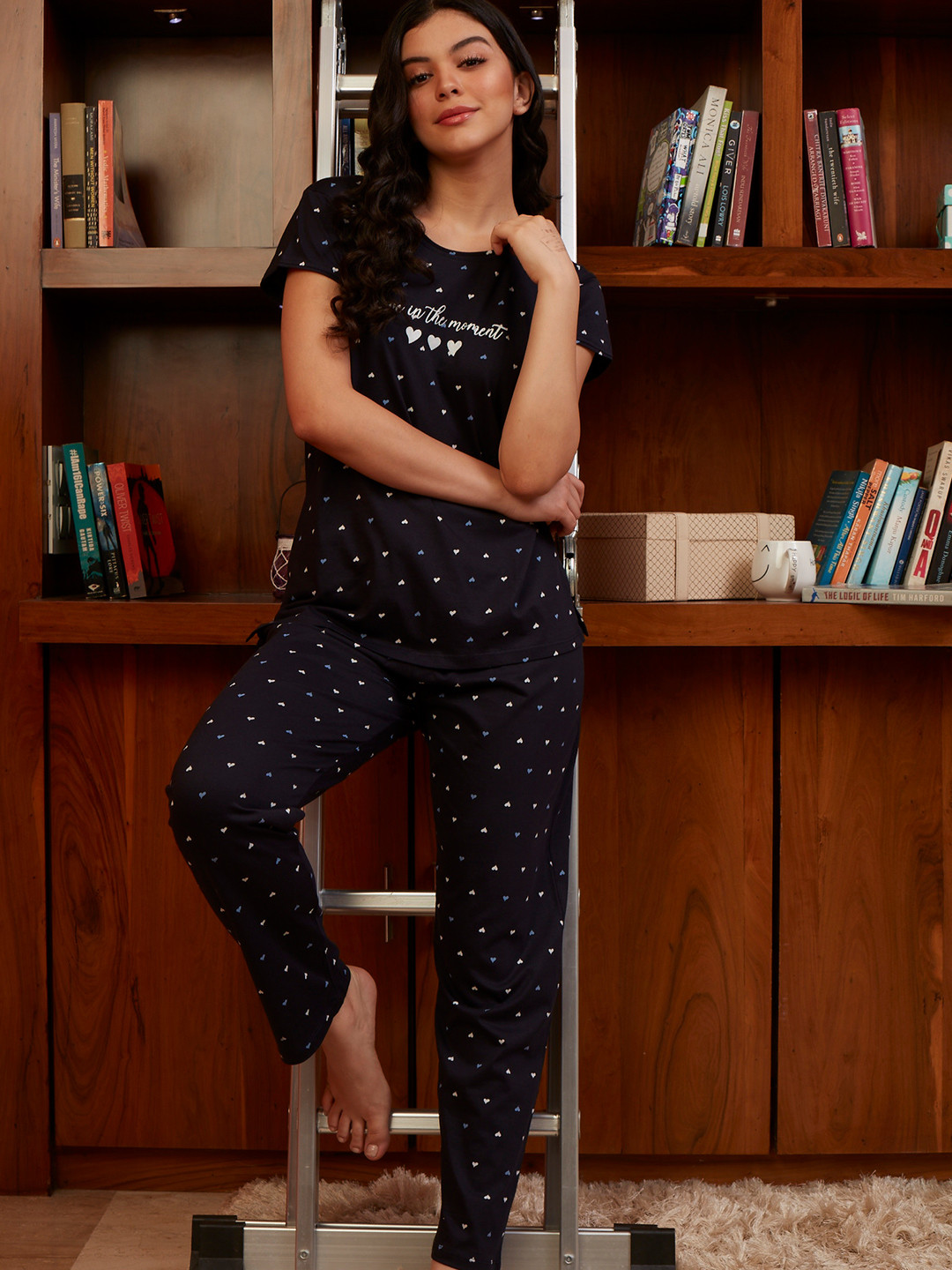 Zeyo Geometric Printed Short Sleeves Night suit, Navy blue
Zeyo Geometric Printed Short Sleeves Night suit, Navy blue