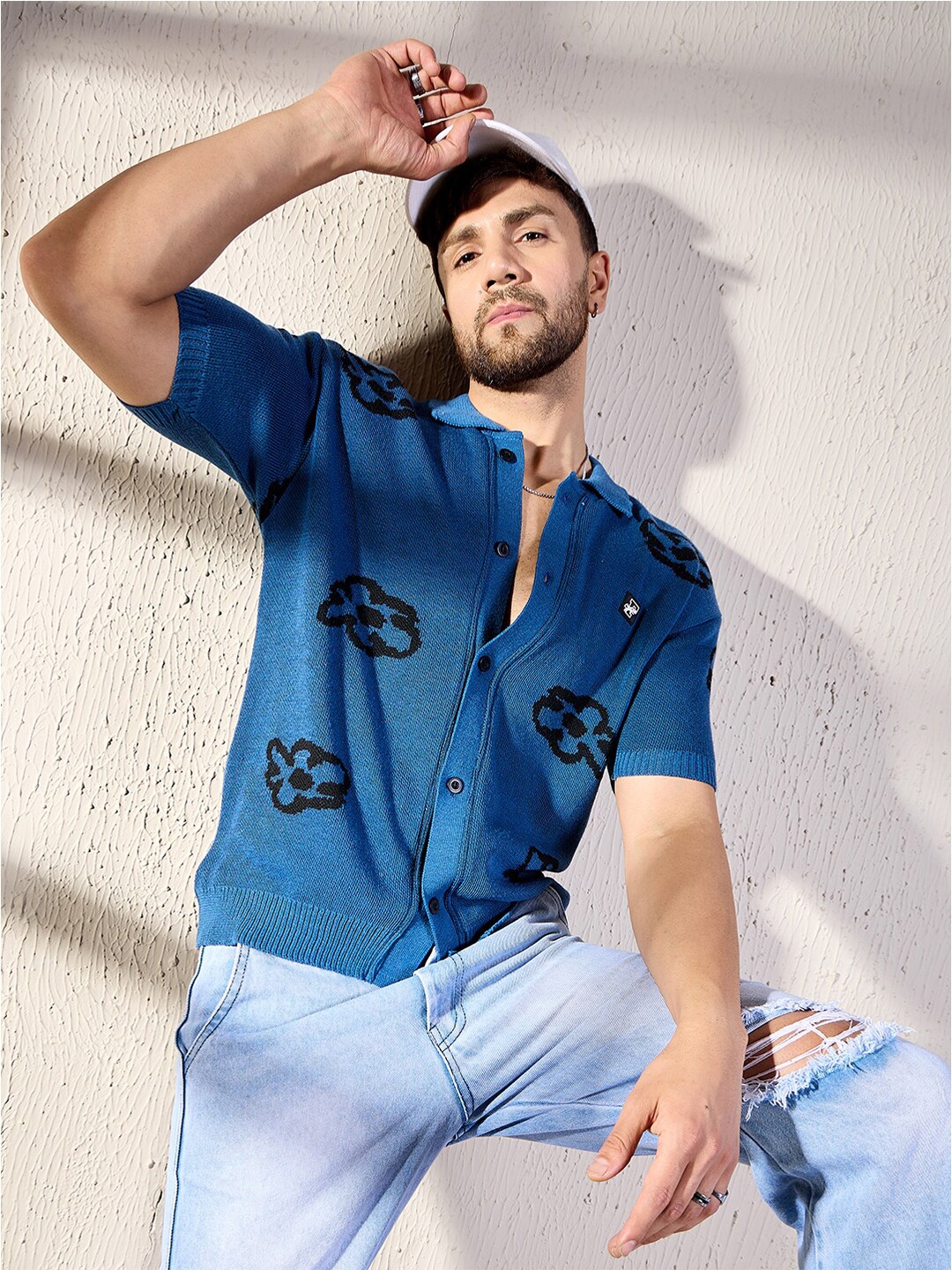 FUGAZEE Relaxed Oversized Floral Self Design Spread Collar Cotton Casual Shirt, Navy blue
FUGAZEE Relaxed Oversized Floral Self Design Spread Collar Cotton Casual Shirt, Navy blue