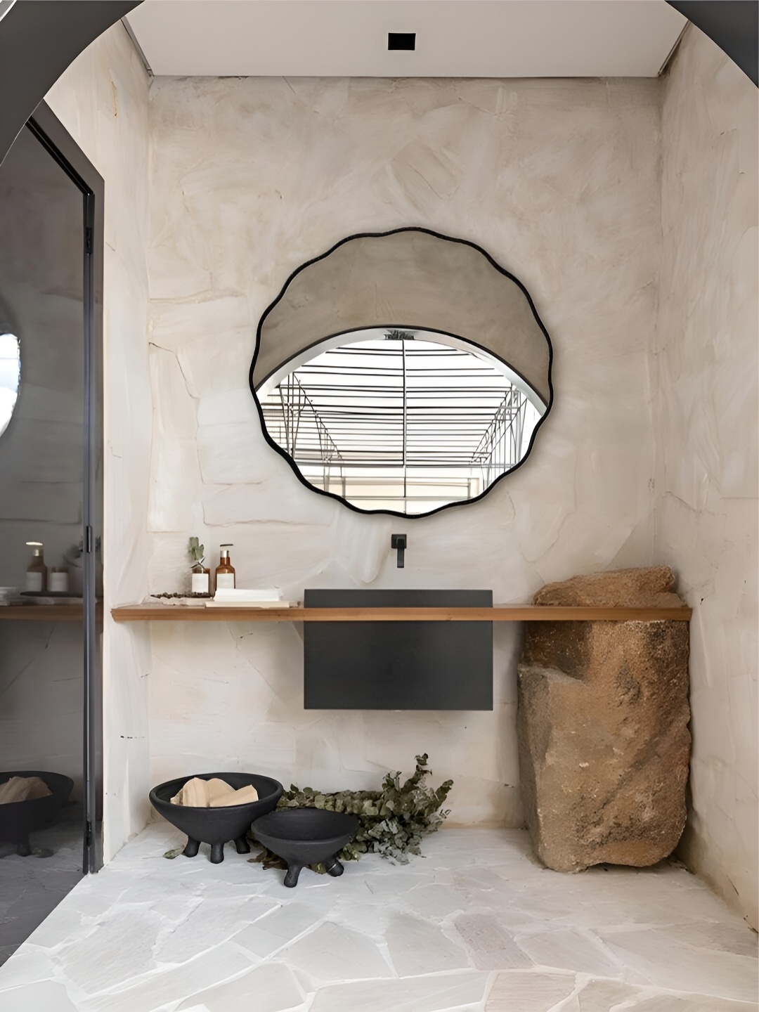 THE HANDMADE FLAIR Irregular Black Abstract Shaped Wall Mirror