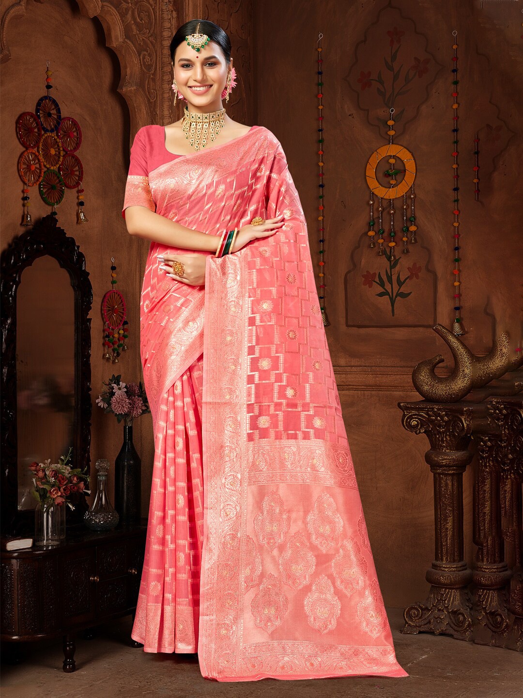SANGAM PRINTS Ethnic Motifs Zari Saree, Pink