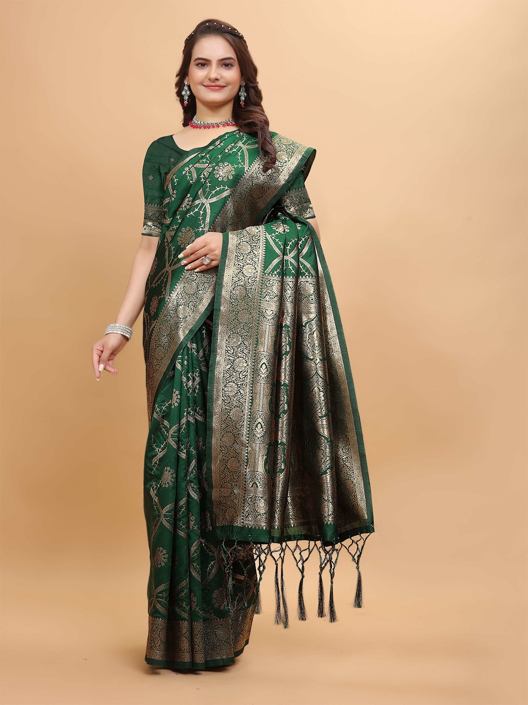 DRIZOMIZ Ethnic Motifs Woven Design Zari Pure Silk Kanjeevaram Saree, Green
DRIZOMIZ Ethnic Motifs Woven Design Zari Pure Silk Kanjeevaram Saree, Green
