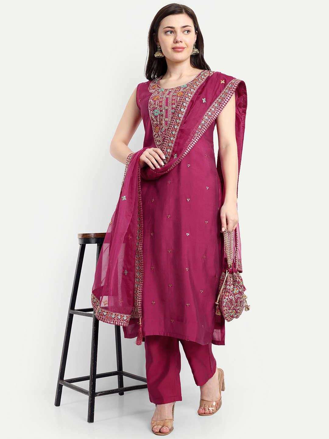 V B SONS Ethnic Motifs Embroidered Sequinned Straight Kurta with Trousers & With Dupatta, Red
V B SONS Ethnic Motifs Embroidered Sequinned Straight Kurta with Trousers & With Dupatta, Red