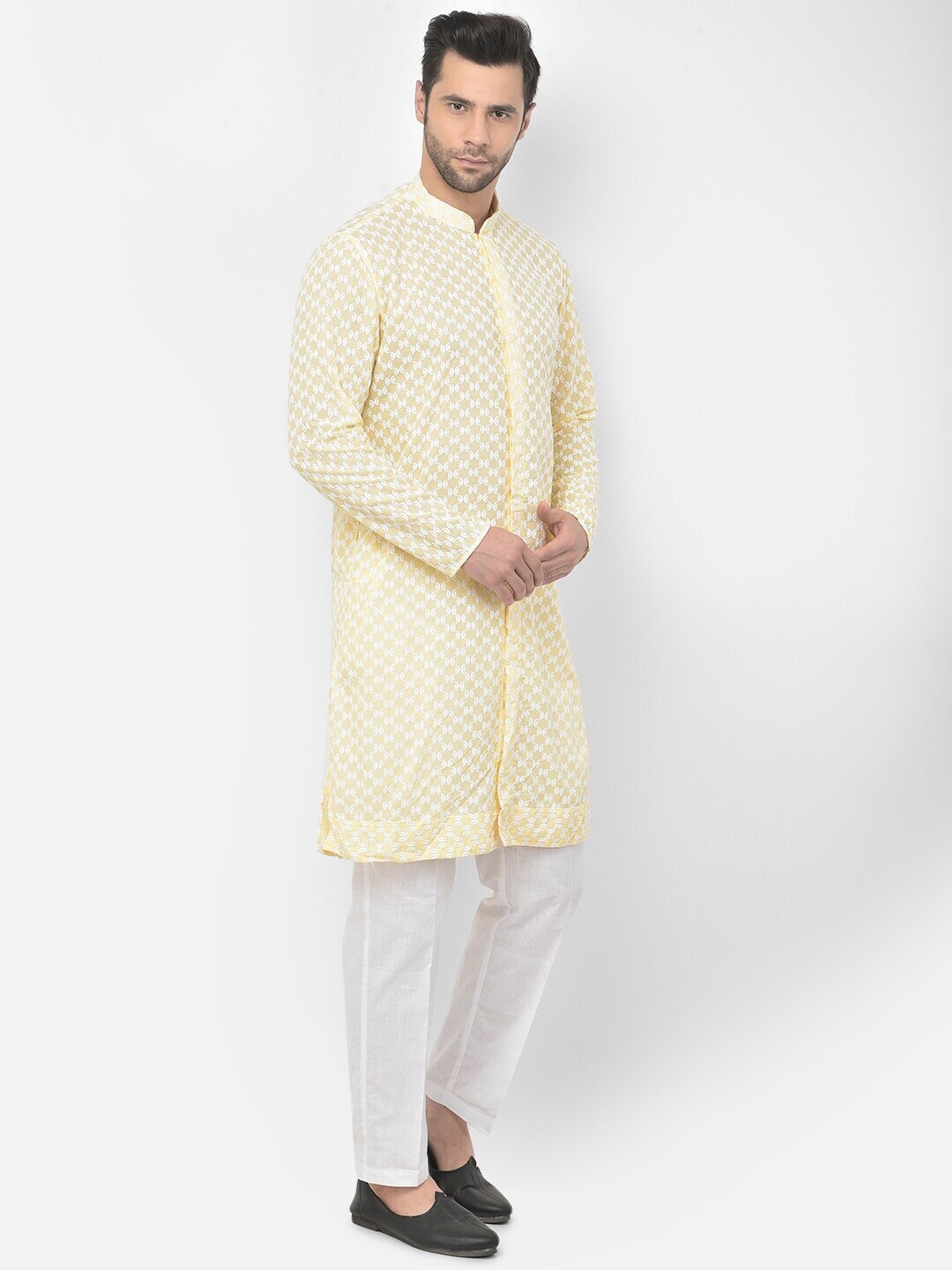 DEYANN Ethnic Motifs Embroidered Thread Work Chikankari Pure Cotton Straight Kurta, Yellow
DEYANN Ethnic Motifs Embroidered Thread Work Chikankari Pure Cotton Straight Kurta, Yellow
