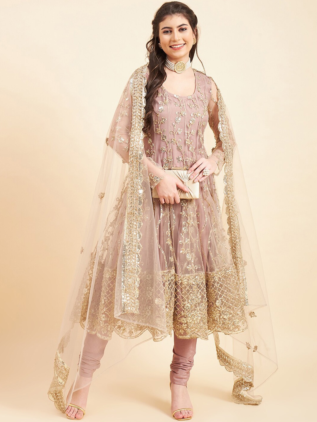 ADORNIA Ethnic Motifs Embroidered Regular Sequinned Kurta with Churidar & Dupatta, Peach
ADORNIA Ethnic Motifs Embroidered Regular Sequinned Kurta with Churidar & Dupatta, Peach