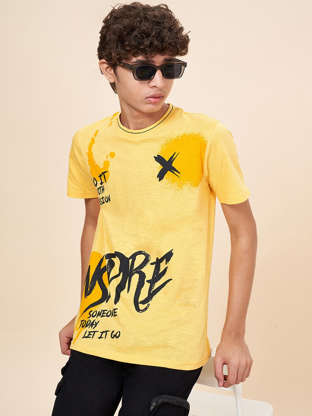 Coolsters by Pantaloons Boys Round Neck Typography Printed Cotton Regular Fit T-shirt, Yellow
Coolsters by Pantaloons Boys Round Neck Typography Printed Cotton Regular Fit T-shirt, Yellow
