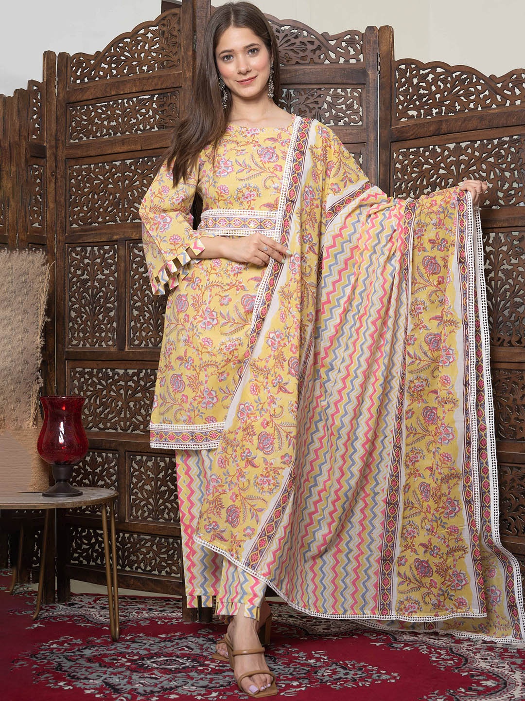Lirose Women Ethnic Motifs Printed Regular Pure Cotton Kurti with Pyjamas & With Dupatta, Yellow
Lirose Women Ethnic Motifs Printed Regular Pure Cotton Kurti with Pyjamas & With Dupatta, Yellow