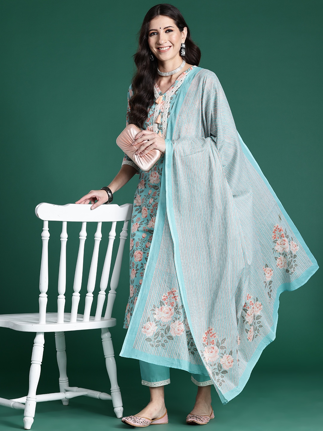 Indo Era Women Floral Printed Regular Mirror Work Pure Cotton Kurta with Trousers & With Dupatta, Blue
Indo Era Women Floral Printed Regular Mirror Work Pure Cotton Kurta with Trousers & With Dupatta, Blue