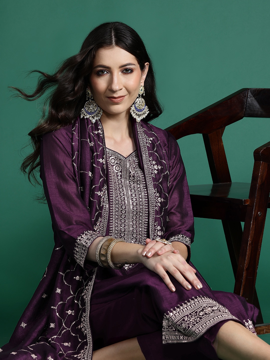 Indo Era Women Ethnic Motifs Embroidered Regular Sequinned Kurta with Trousers & With Dupatta, Purple
Indo Era Women Ethnic Motifs Embroidered Regular Sequinned Kurta with Trousers & With Dupatta, Purple