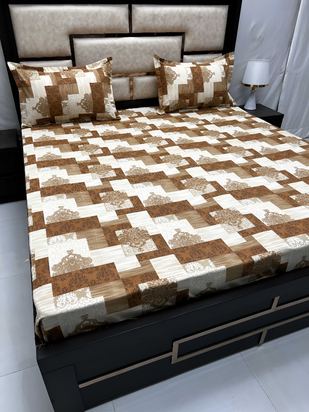 Pure Decor Brown Geometric Printed 240 TC Cotton Queen Bedsheet with 2 Pillow Covers
Pure Decor Brown Geometric Printed 240 TC Cotton Queen Bedsheet with 2 Pillow Covers