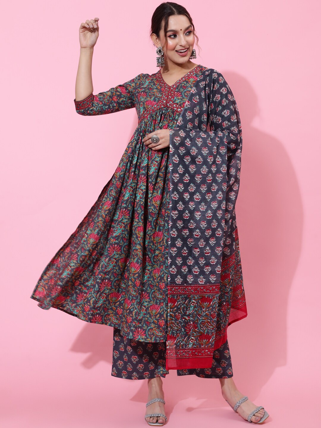 GULMOHAR JAIPUR Floral Printed Sequined Pure Cotton Anarkali Kurta with Palazzos & Dupatta, Grey
GULMOHAR JAIPUR Floral Printed Sequined Pure Cotton Anarkali Kurta with Palazzos & Dupatta, Grey