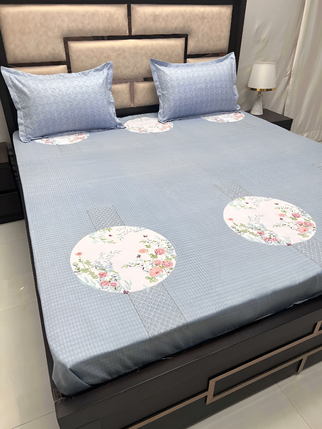 Pure Decor Leisure Fur Blue & White Floral Cotton King Bedsheet With 2 Pillow Covers
Pure Decor Leisure Fur Blue & White Floral Cotton King Bedsheet With 2 Pillow Covers