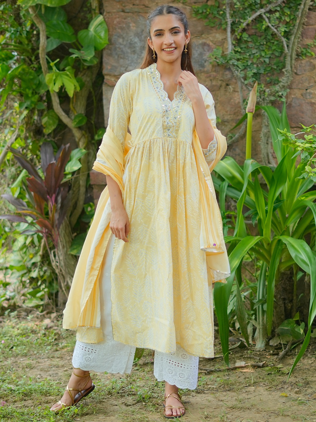 Libas Floral Printed Pleated Mirror Work Pure Cotton Kurta with Palazzos & Dupatta, Yellow
Libas Floral Printed Pleated Mirror Work Pure Cotton Kurta with Palazzos & Dupatta, Yellow