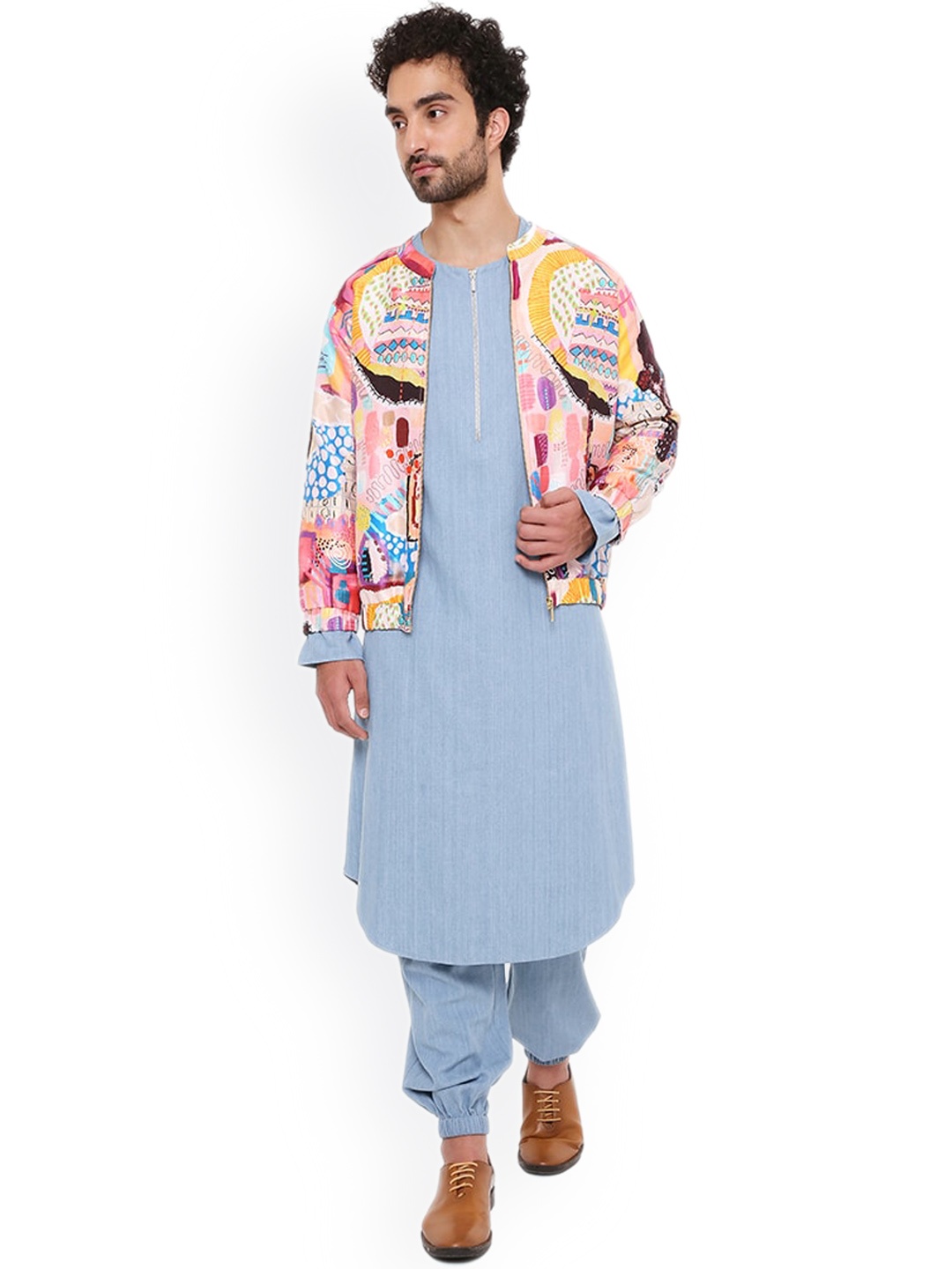 PS MEN BY PAYAL SINGHAL Striped Round Neck Straight Kurta & Salwar with Jacket, Blue
PS MEN BY PAYAL SINGHAL Striped Round Neck Straight Kurta & Salwar with Jacket, Blue