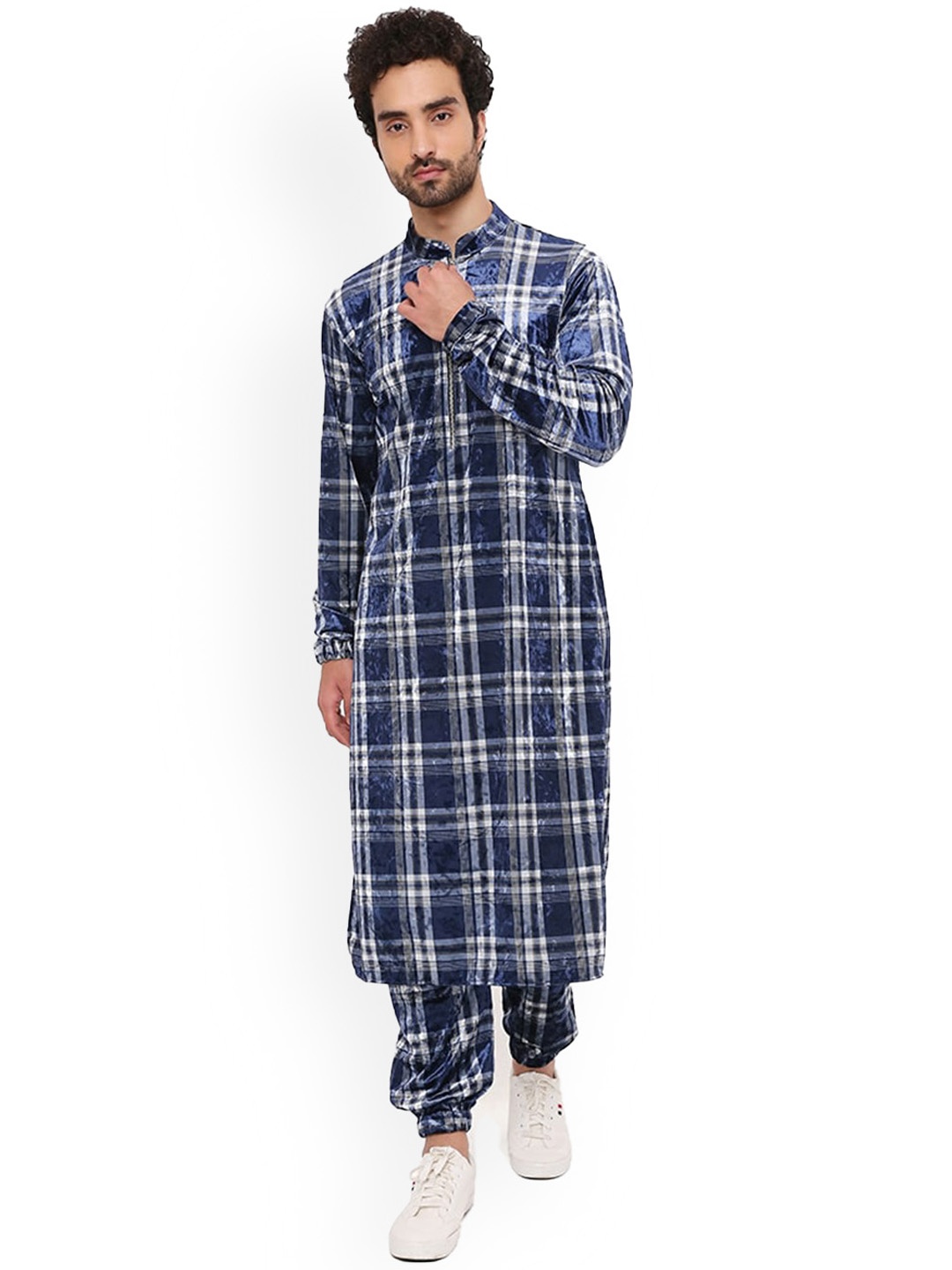 PS MEN BY PAYAL SINGHAL Checked Mandarin Collar Velvet Straight Kurta & Salwar, Navy blue
PS MEN BY PAYAL SINGHAL Checked Mandarin Collar Velvet Straight Kurta & Salwar, Navy blue