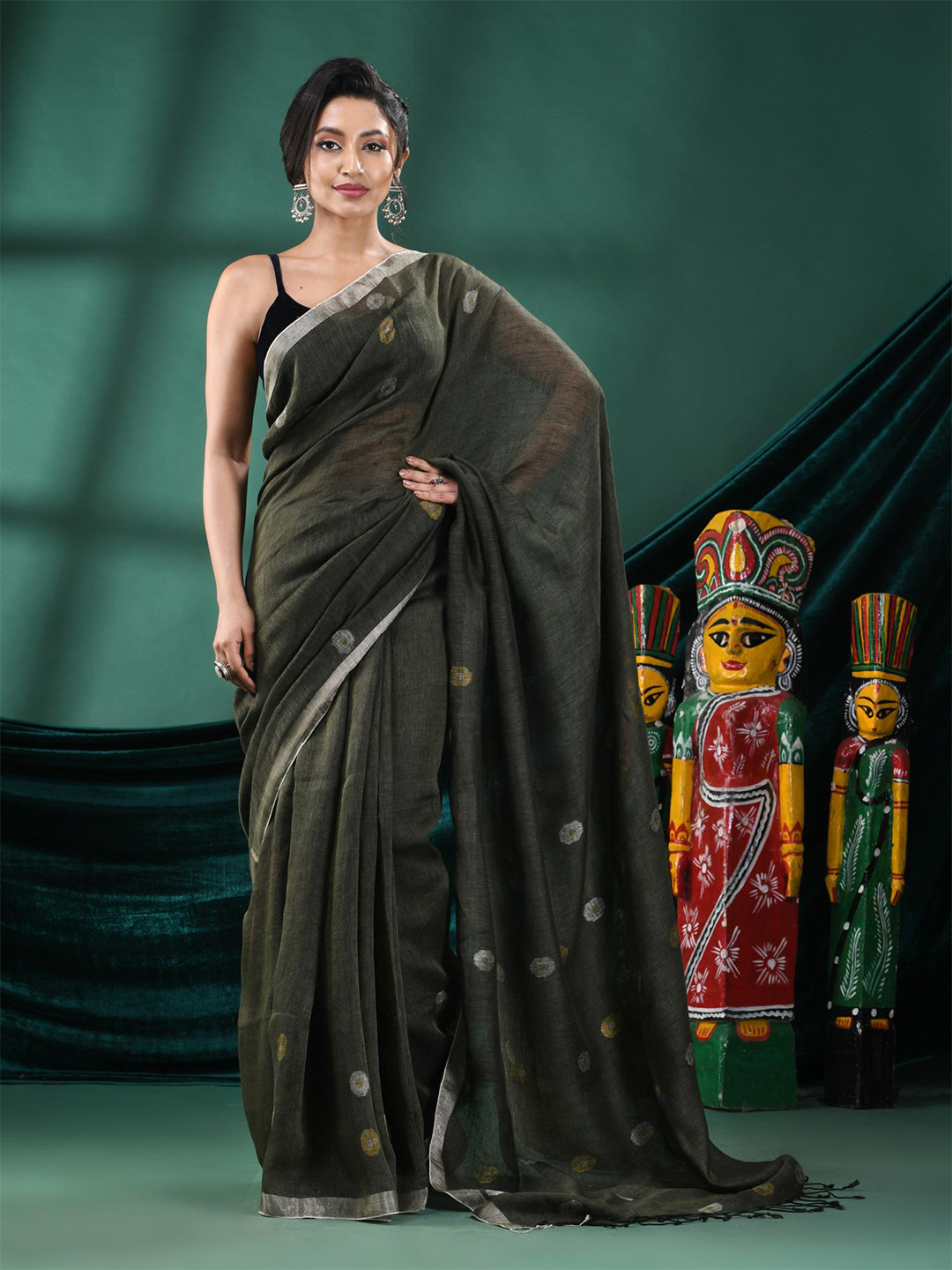 Angoshobha Geometric Woven Design Zari Pure Linen Saree, Green 
Angoshobha Geometric Woven Design Zari Pure Linen Saree, Green