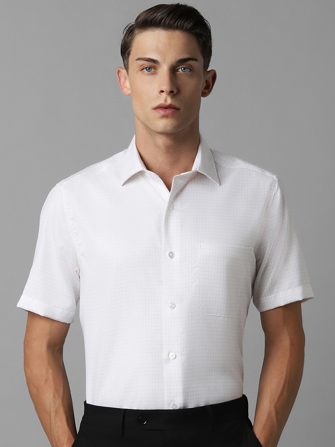 Louis Philippe Classic Fit Spread Collar Short Sleeves Chest Pocket Cotton Formal Shirt, White
Louis Philippe Classic Fit Spread Collar Short Sleeves Chest Pocket Cotton Formal Shirt, White