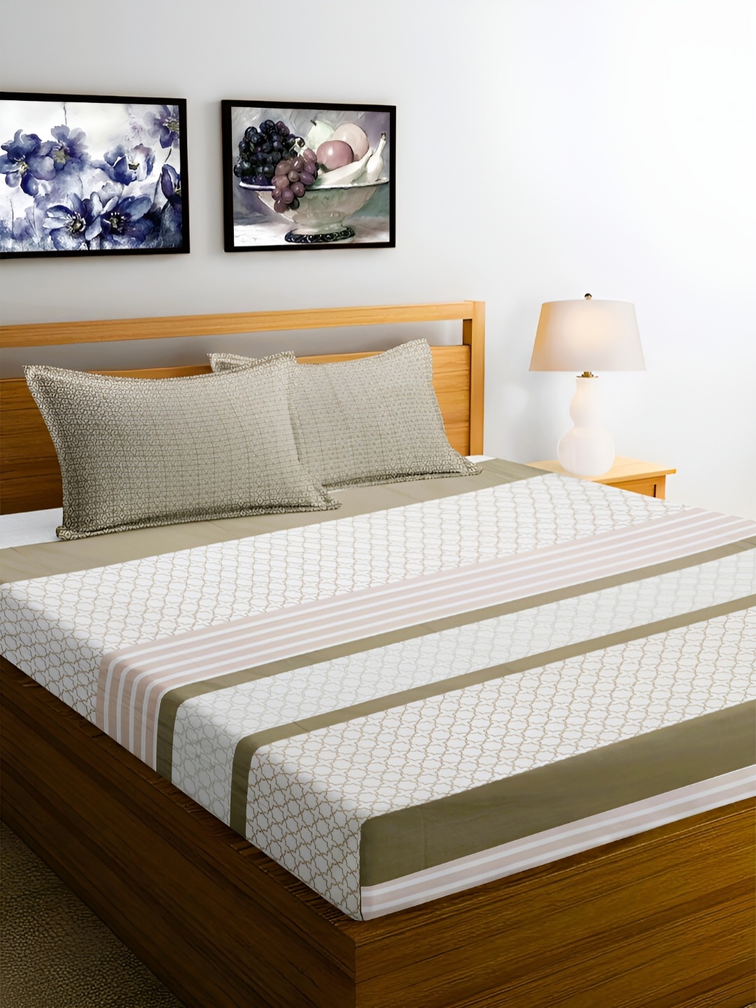 Srijee Decors Tan & Green Geometric 250 TC Cotton King Bedsheet with 2 Pillow Covers
Srijee Decors Tan & Green Geometric 250 TC Cotton King Bedsheet with 2 Pillow Covers