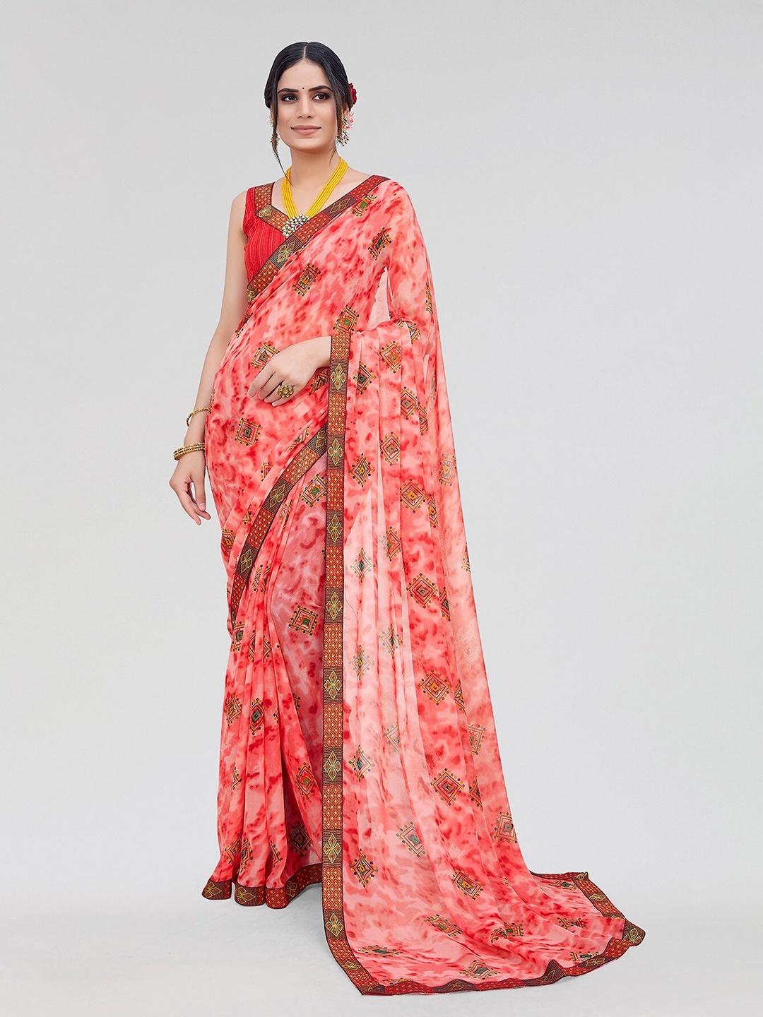 Yashika Floral Printed Saree, Red