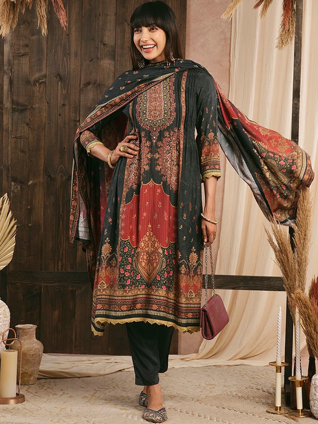ODETTE Women Ethnic Motifs Printed Regular Kurta with Trousers & With Dupatta, Black
ODETTE Women Ethnic Motifs Printed Regular Kurta with Trousers & With Dupatta, Black