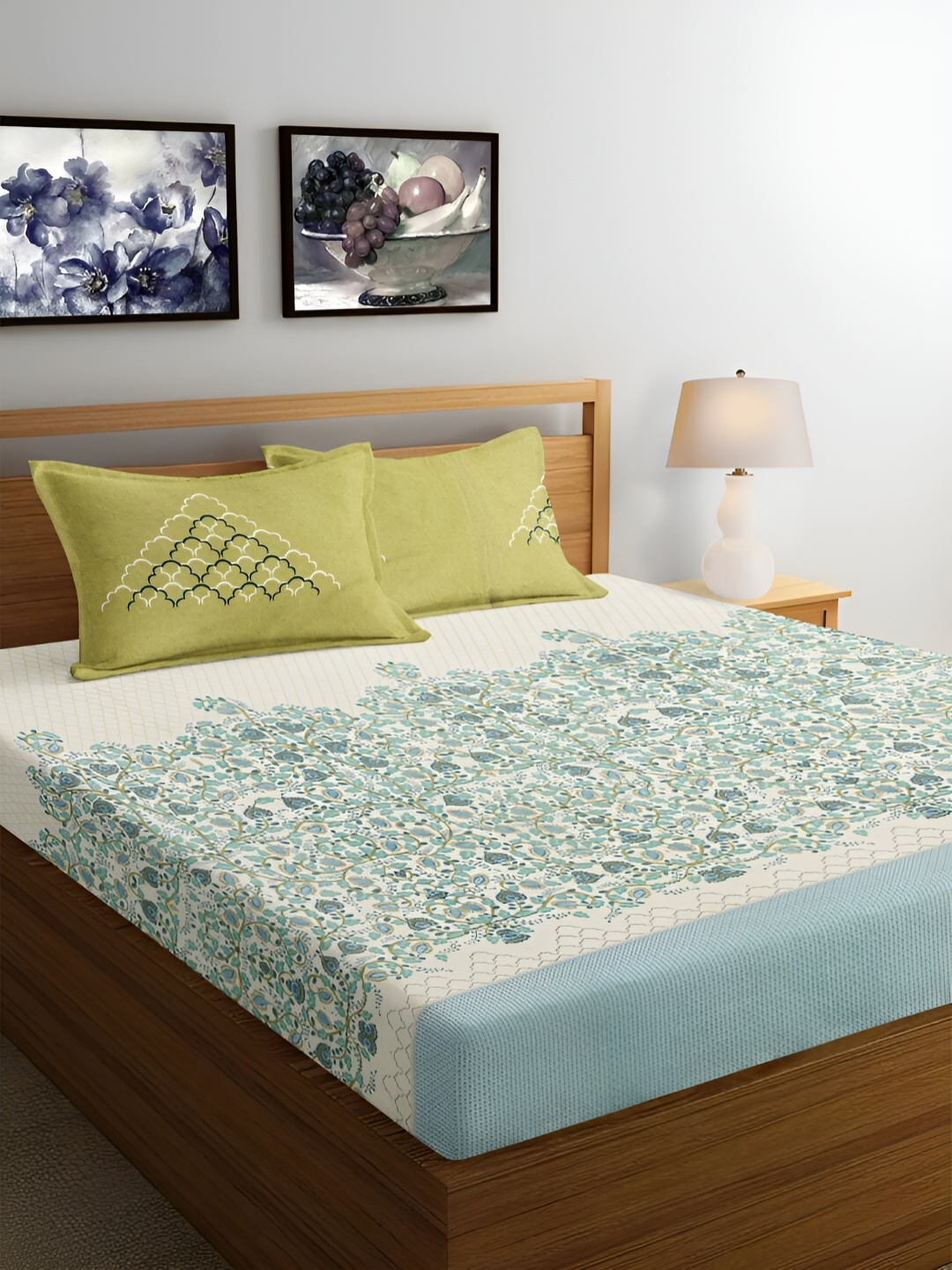 Srijee Decors Green & White Floral 250 TC King Fitted Cotton Bedsheet with 2 Pillow Covers
Srijee Decors Green & White Floral 250 TC King Fitted Cotton Bedsheet with 2 Pillow Covers