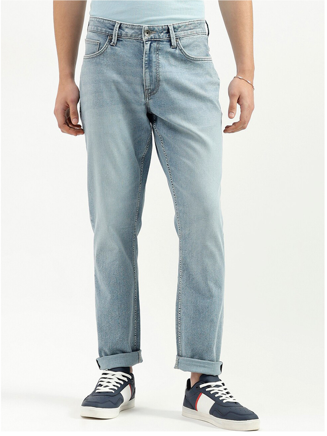 United Colors of Benetton Men Mid-Rise Skinny Fit Heavy Fade Jeans, Blue
United Colors of Benetton Men Mid-Rise Skinny Fit Heavy Fade Jeans, Blue