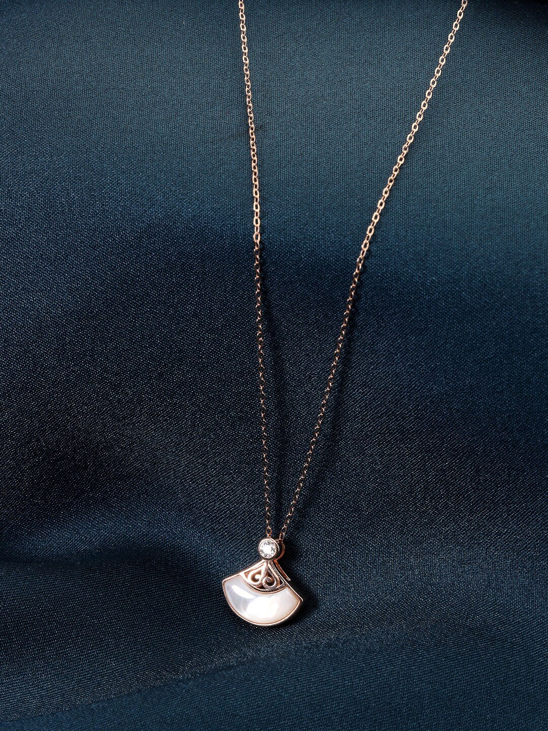 PRIONI 925 Sterling Silver-Toned Rhodium-Plated CZ-Studded Pendant With Chain, Rose gold
PRIONI 925 Sterling Silver-Toned Rhodium-Plated CZ-Studded Pendant With Chain, Rose gold