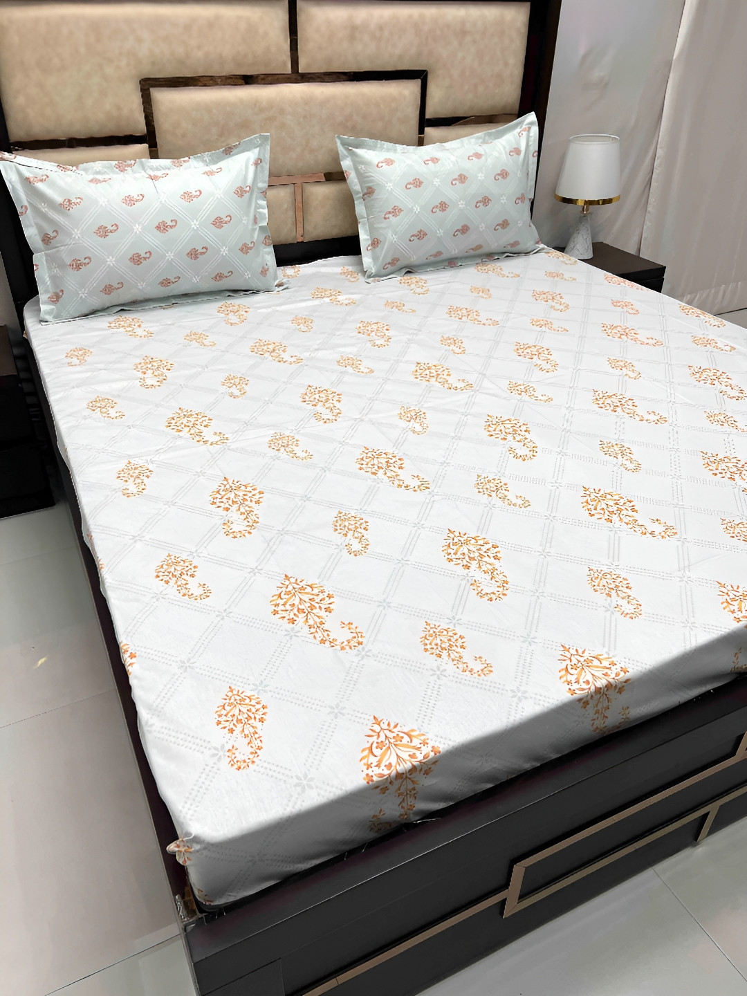 Pure Decor Blue & White Ethnic Motifs Cotton King 380 TC Bedsheet with 2 Pillow Covers
Pure Decor Blue & White Ethnic Motifs Cotton King 380 TC Bedsheet with 2 Pillow Covers