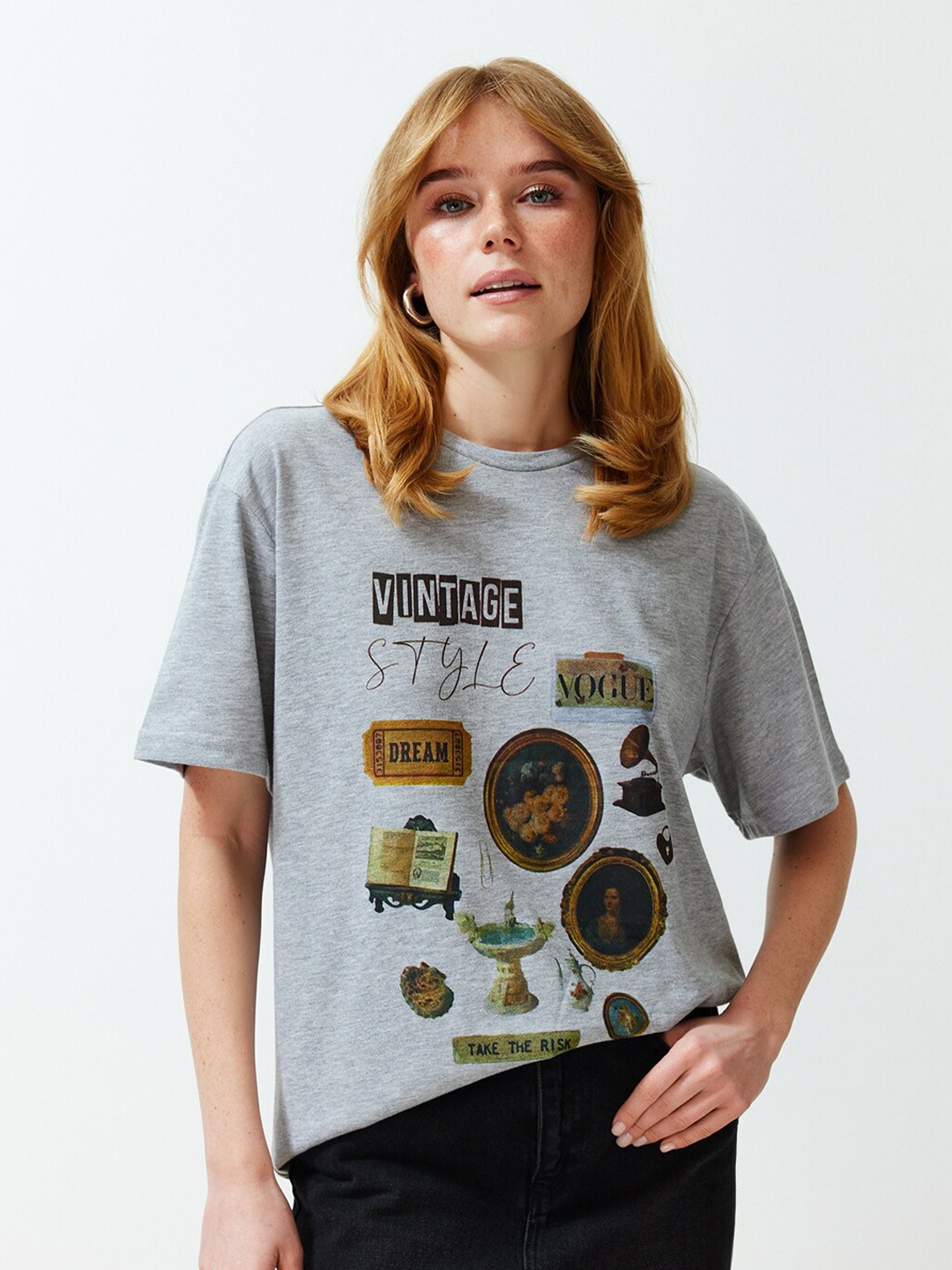 Trendyol Round Neck Drop Shoulder Sleeves Graphic Printed Regular Fit Cotton T-shirt, Grey
Trendyol Round Neck Drop Shoulder Sleeves Graphic Printed Regular Fit Cotton T-shirt, Grey