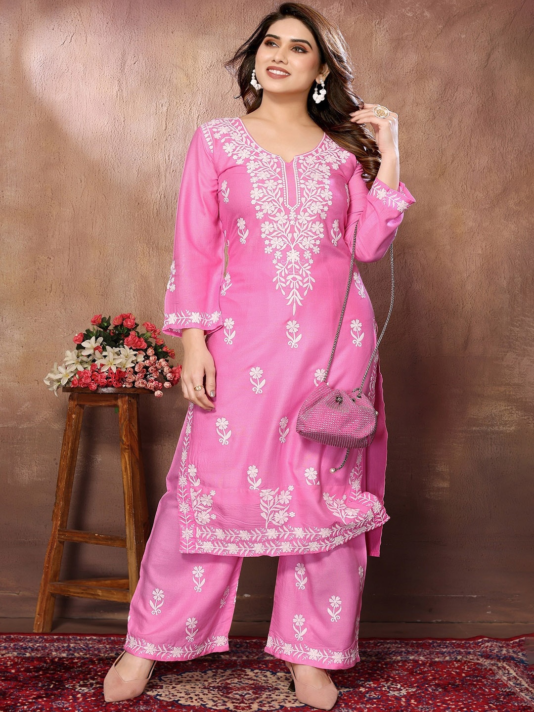 FABMORA Ethnic Motifs Floral Embroidered Regular Chikankari Kurta with Palazzos, Pink
FABMORA Ethnic Motifs Floral Embroidered Regular Chikankari Kurta with Palazzos, Pink
