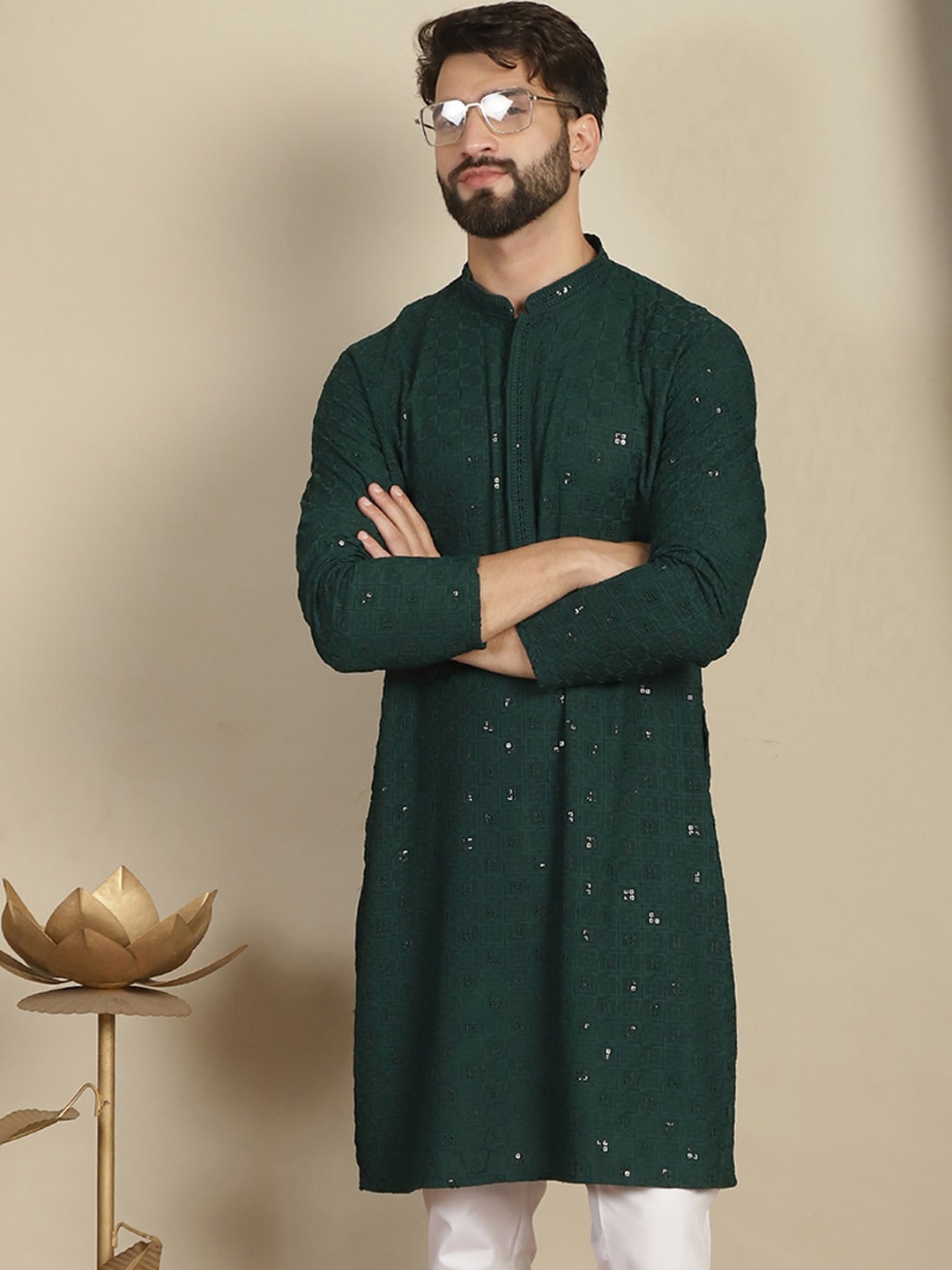 Anouk Green Geometric Embroidered Mandarin Collar Long Sleeves Sequinned Cotton Kurta
Anouk Green Geometric Embroidered Mandarin Collar Long Sleeves Sequinned Cotton Kurta