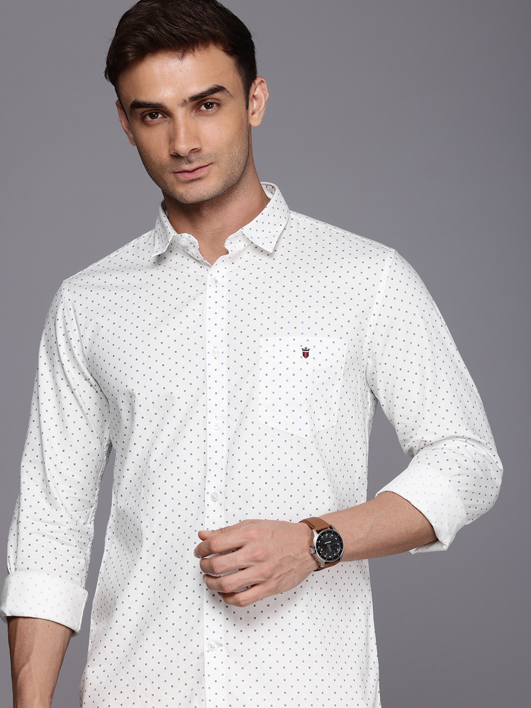 Louis Philippe Sport Pure Cotton Super Slim Fit Geometric Printed Casual Shirt, White
Louis Philippe Sport Pure Cotton Super Slim Fit Geometric Printed Casual Shirt, White