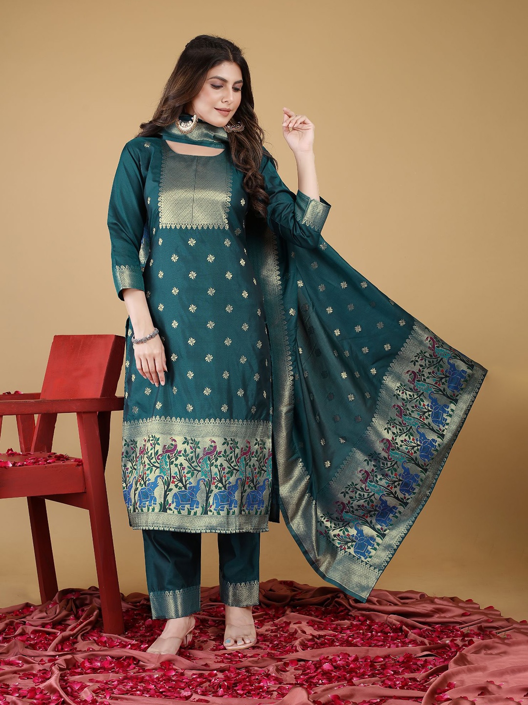 Royal Rajgharana Saree Woven Design Zari Saree Pure Silk Unstitched Dress Material, Teal
Royal Rajgharana Saree Woven Design Zari Saree Pure Silk Unstitched Dress Material, Teal
