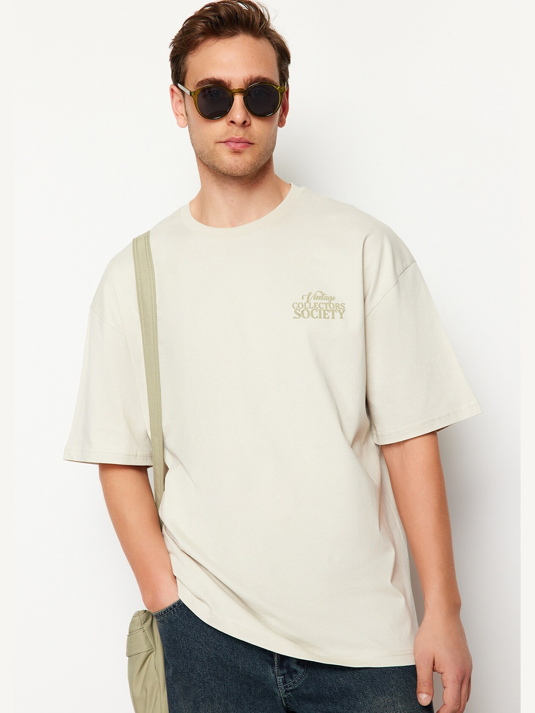 Trendyol Regular Fit Three-Quarter Sleeves Round Neck Cotton T-shirt, Off white
Trendyol Regular Fit Three-Quarter Sleeves Round Neck Cotton T-shirt, Off white
