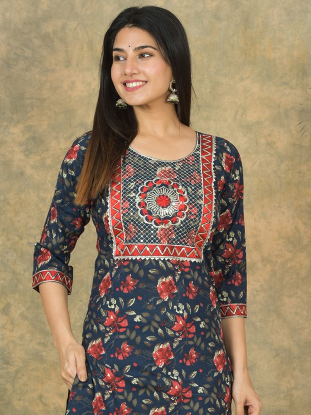 JAHIDA COMFORT WITH STYLE Floral Printed Pure Cotton Kurta with Trousers & With Dupatta, Blue
JAHIDA COMFORT WITH STYLE Floral Printed Pure Cotton Kurta with Trousers & With Dupatta, Blue