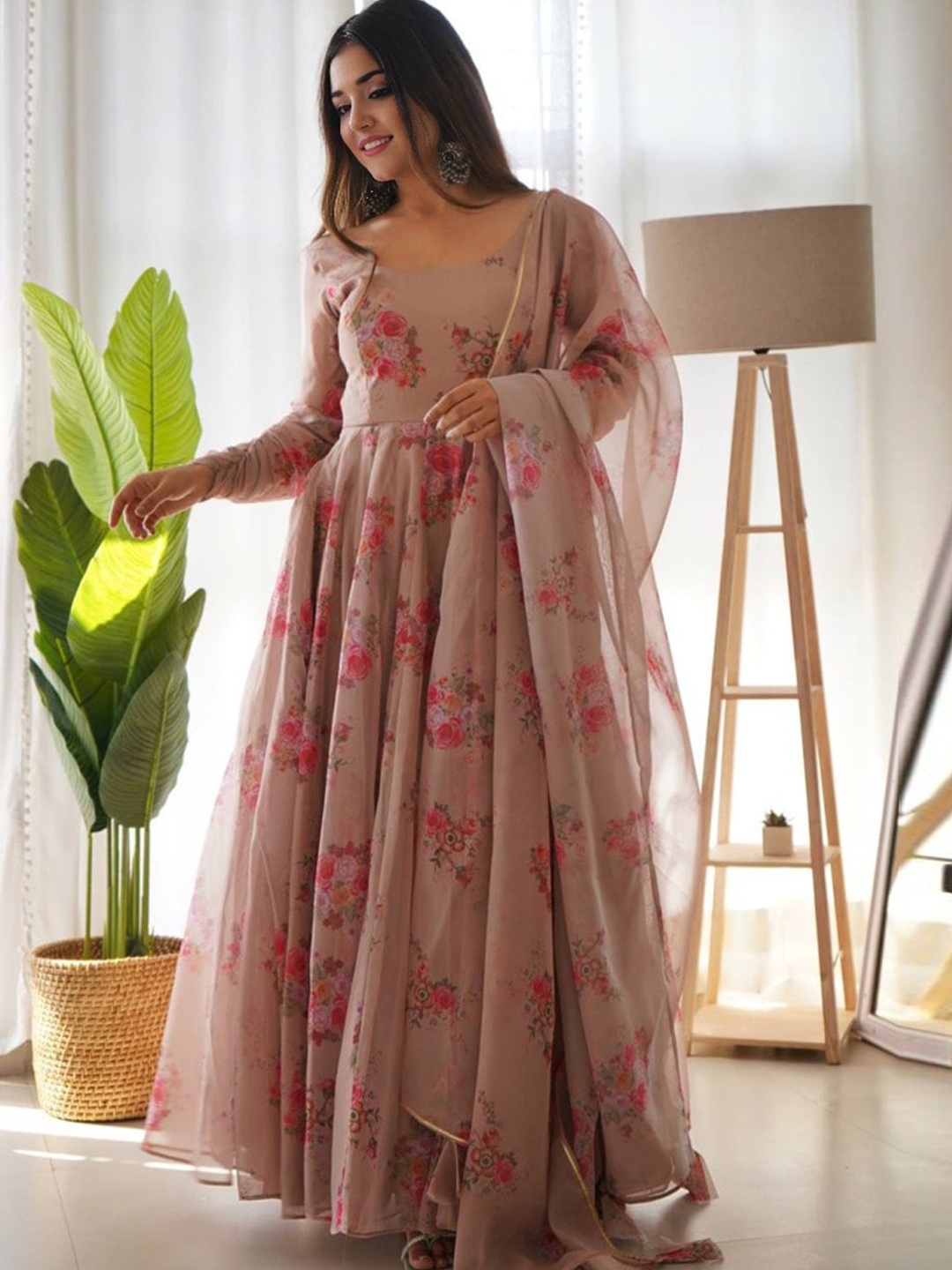 BLACK SCISSOR Floral Printed Georgette Organza Gotta Patti Maxi Ethnic Dress With Dupatta, Pink
BLACK SCISSOR Floral Printed Georgette Organza Gotta Patti Maxi Ethnic Dress With Dupatta, Pink