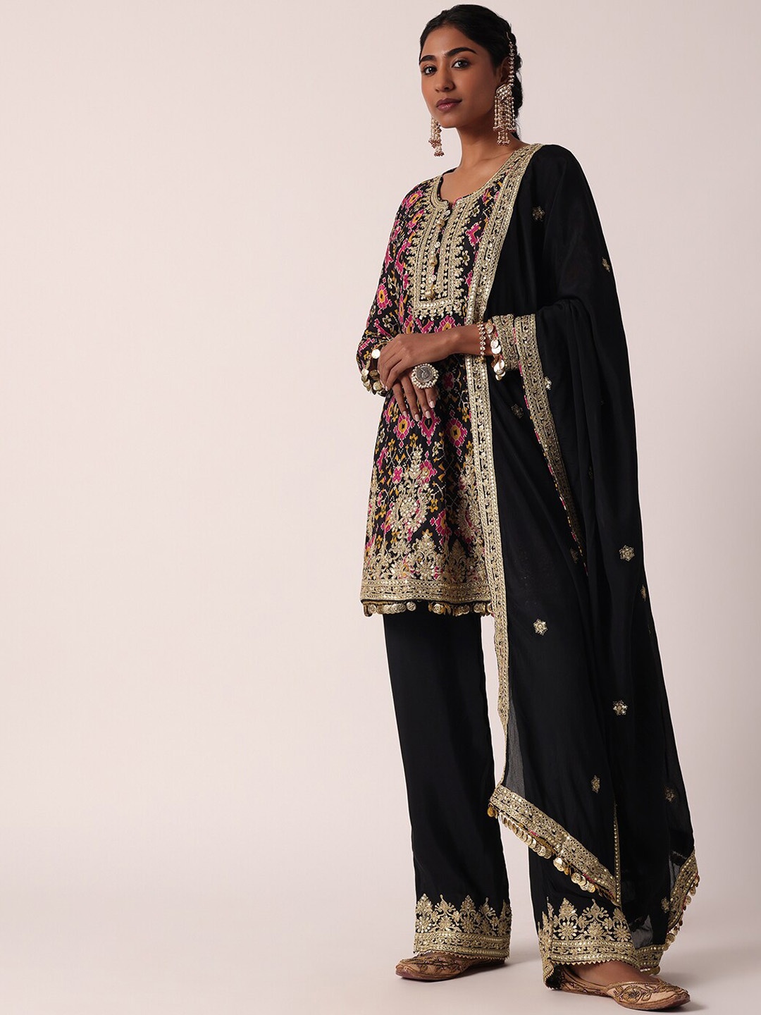 KALKI Fashion Ethnic Motifs Embroidered Zari A-Line Kurta with Trpusers & Dupatta, Black
KALKI Fashion Ethnic Motifs Embroidered Zari A-Line Kurta with Trpusers & Dupatta, Black