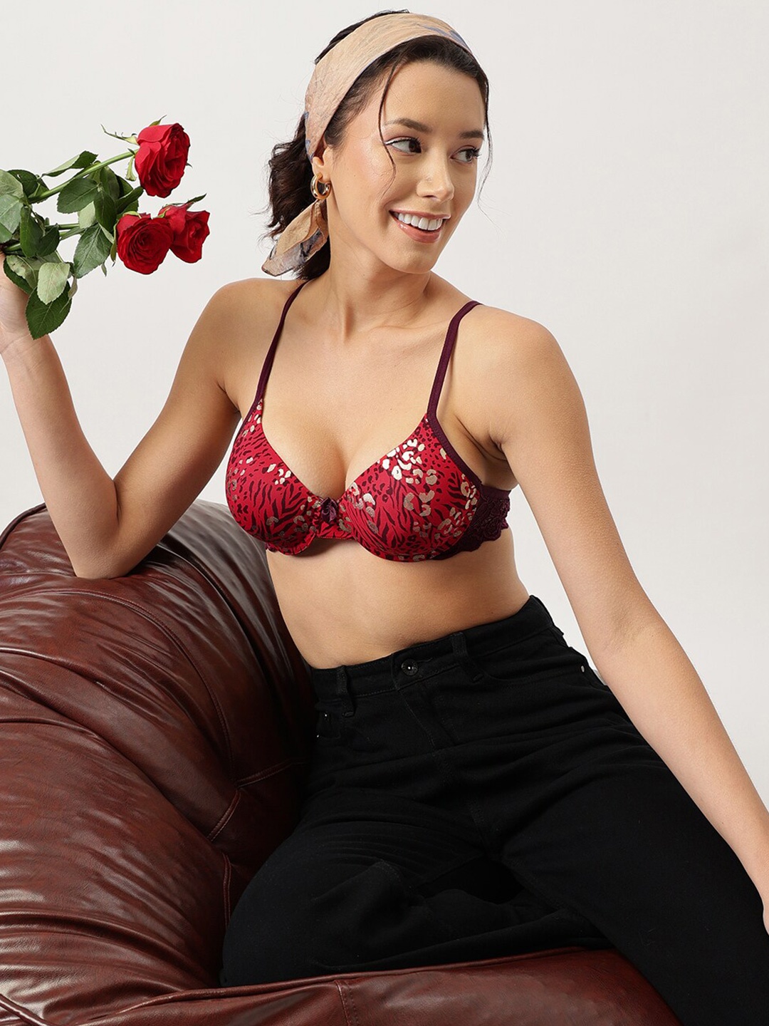 DressBerry Red Printed Full Coverage Lightly Padded Everyday Bra with All Day Comfort
DressBerry Red Printed Full Coverage Lightly Padded Everyday Bra with All Day Comfort