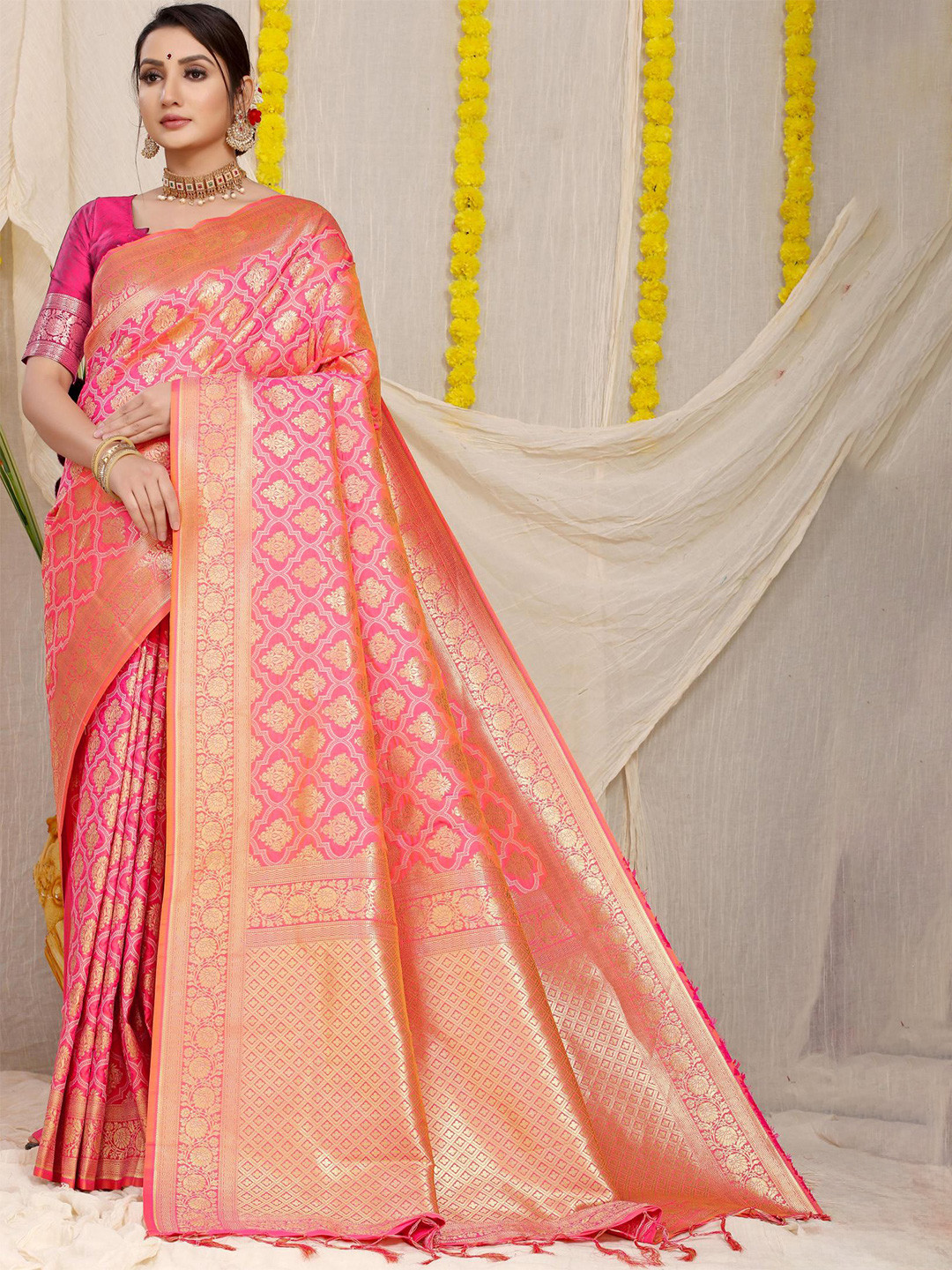 PATIALAPICKS Ethnic Motifs Woven Design Zari Pure Silk Kanjeevaram Saree, Peach
PATIALAPICKS Ethnic Motifs Woven Design Zari Pure Silk Kanjeevaram Saree, Peach