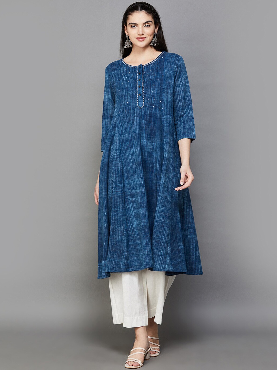 Melange by Lifestyle Abstract Printed Three-Quarter Sleeves Pleated Anarkali Kurta, Violet
Melange by Lifestyle Abstract Printed Three-Quarter Sleeves Pleated Anarkali Kurta, Violet